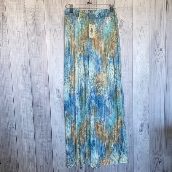 NWT- Women’s Wide Leg Pleated Pull On Bodre Pant - Picture 3 of 5